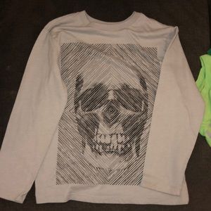 Long sleeve graphic tee